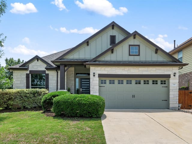 124 Southern Cross Dr