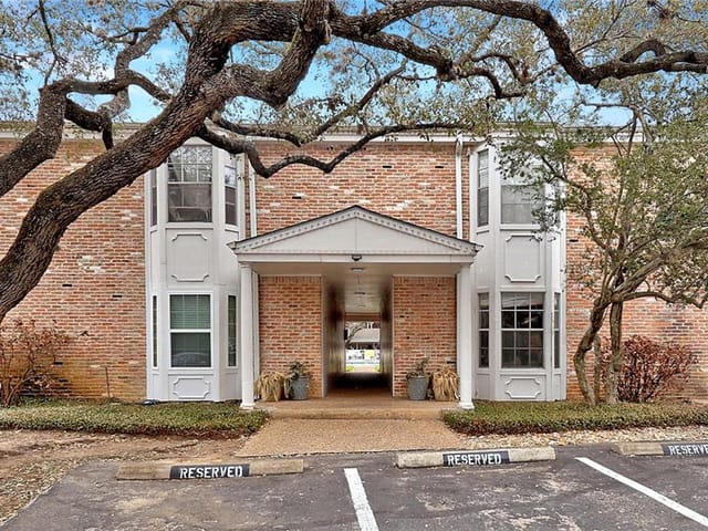 1240 Barton Hills Dr Unit #103