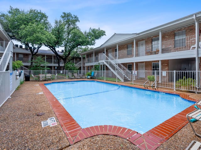 1240 Barton Hills Dr Unit #114