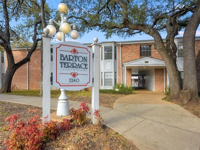 1240 Barton Hills Dr Unit #115