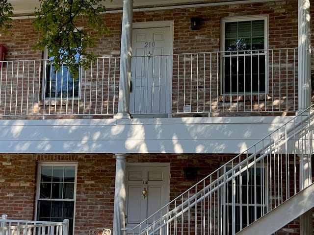 1240 Barton Hills Dr Unit #210
