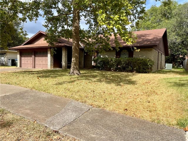 12406 Split Rail Pkwy