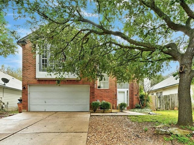 1241 STRICKLAND Dr
