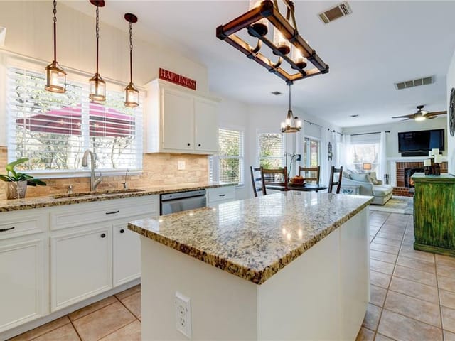 12411 Beartrap Ln