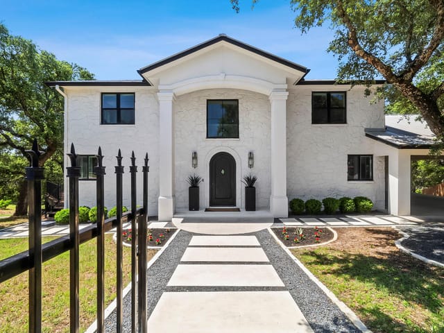 1242 Stagecoach Dr