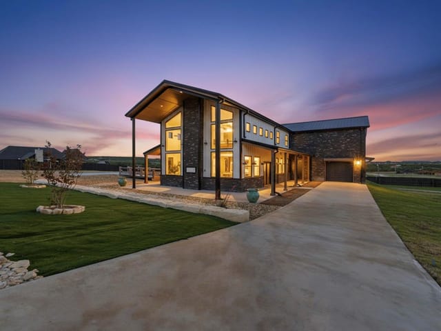 1244 Hadley LN