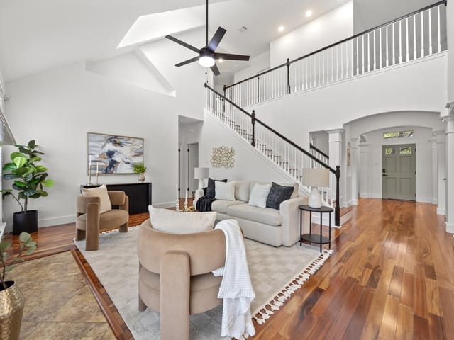 1245 Lacey Oak LOOP