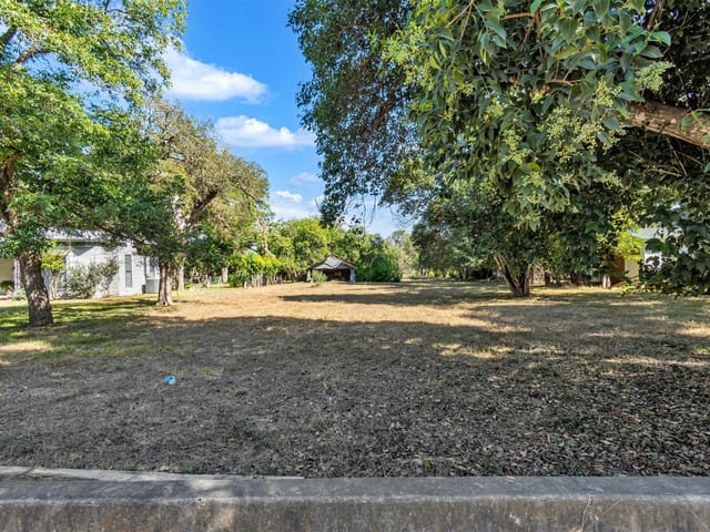 1247 W San Antonio ST