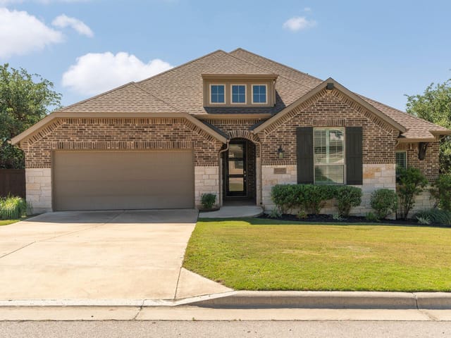 12482 Mesa Verde Dr