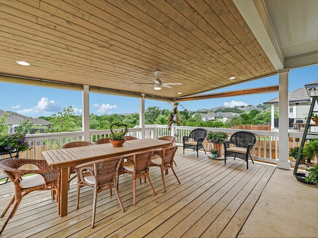 125 Broken Oak DR