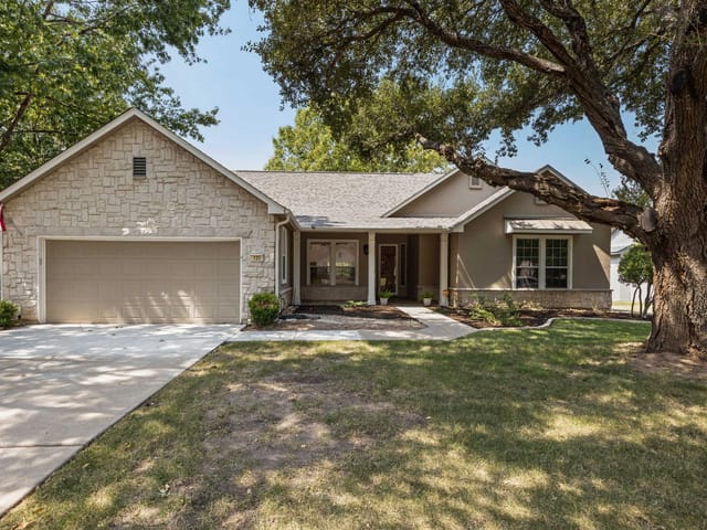 125 Crystal Springs DR