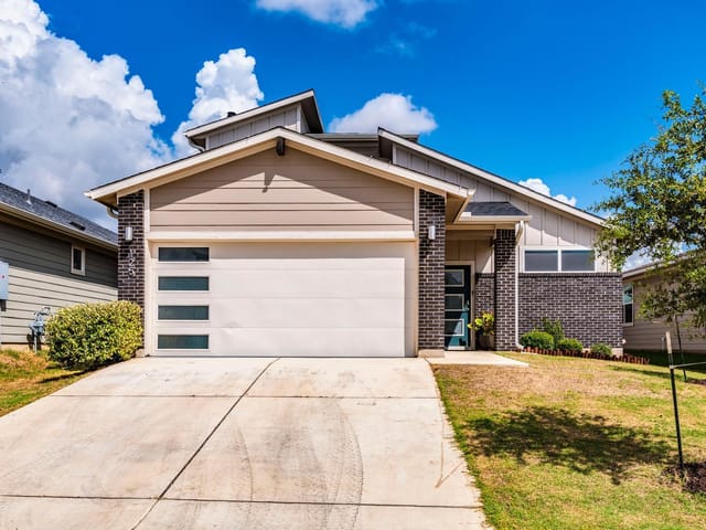 125 Cupreata Ln