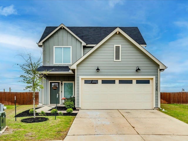 125 Frogmore Loop