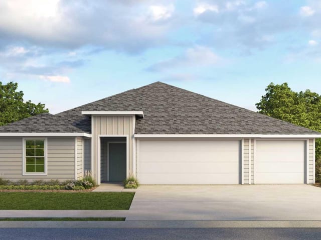 125 Great Northern DR