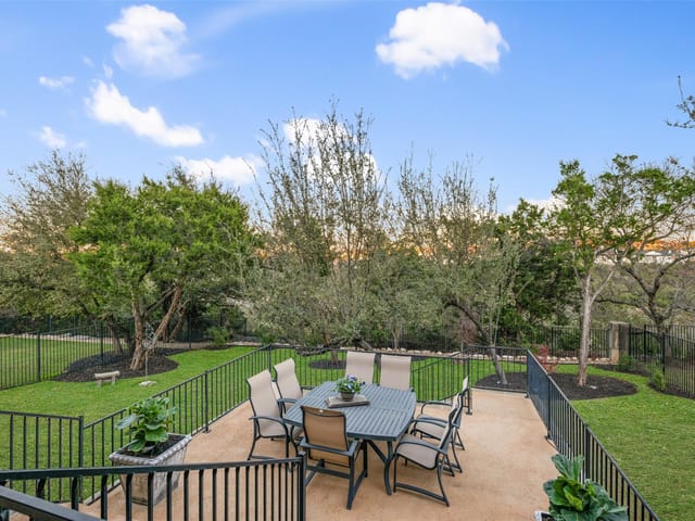 125 Kildrummy Ln