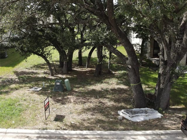 125 Monterey Oak TRL
