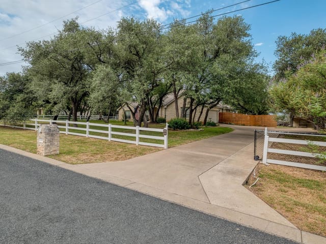125 Ridgewood Cv