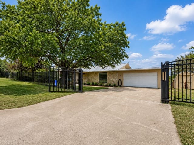 125 Winding WAY