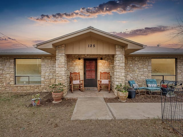 125 Winding Way