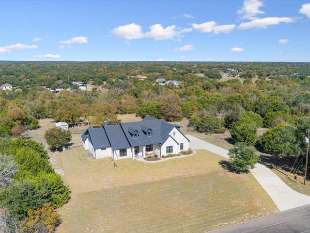 1250 E Creekview DR