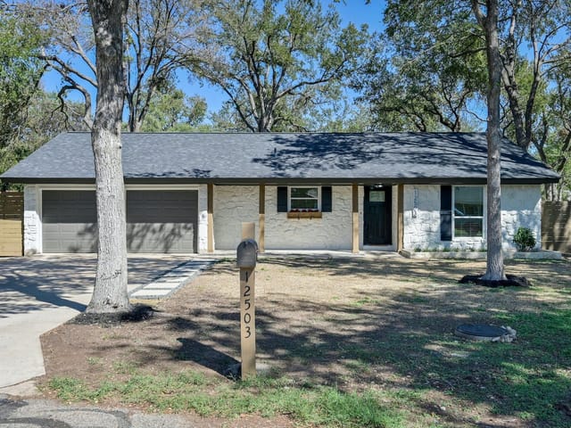 12503 Parkland Dr