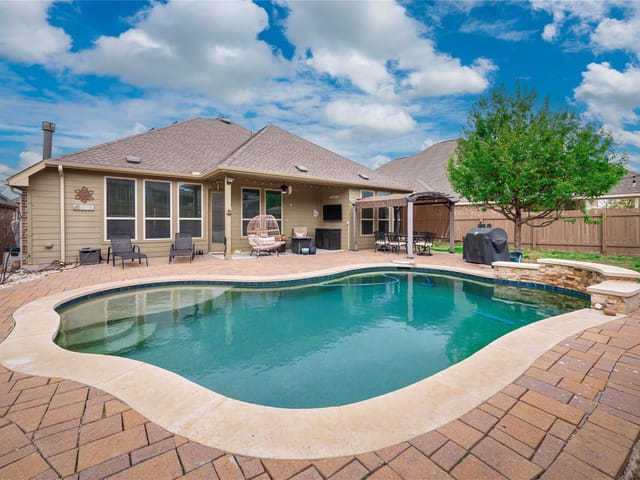 12505 Altamira St