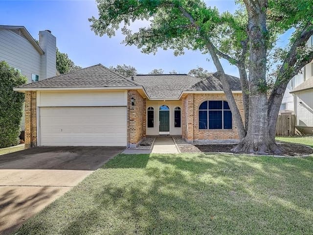 12511 Hunters Chase Dr