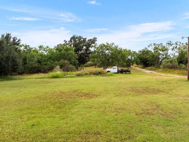 126 Blue Bird LN