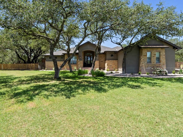 126 Foxwood Trl