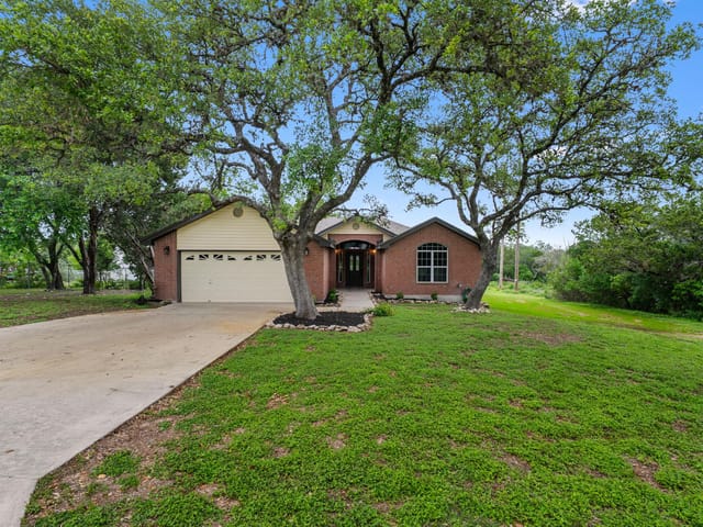 126 Hunter Ridge Rd