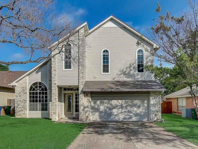 12616 Hunters Chase Dr
