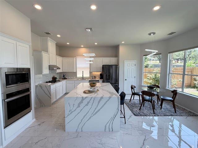 View 12629 Lee Park LN in Steiner Ranch Parkside 12629 Lee Park LN - property photo 1 - Luxury home in Steiner Ranch Parkside, Austin, TX