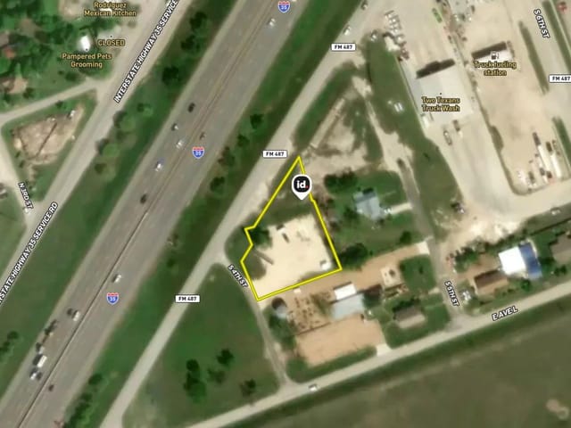 12660 N IH 35 Hwy