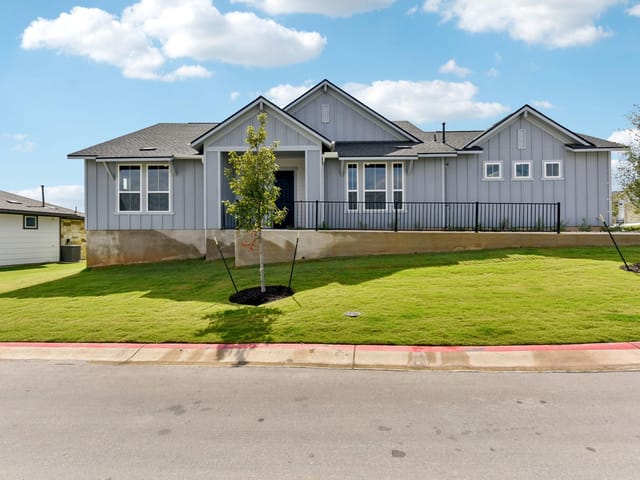 127 Antoinette Way