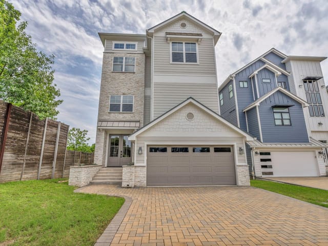 127  Cypress Shores Lane