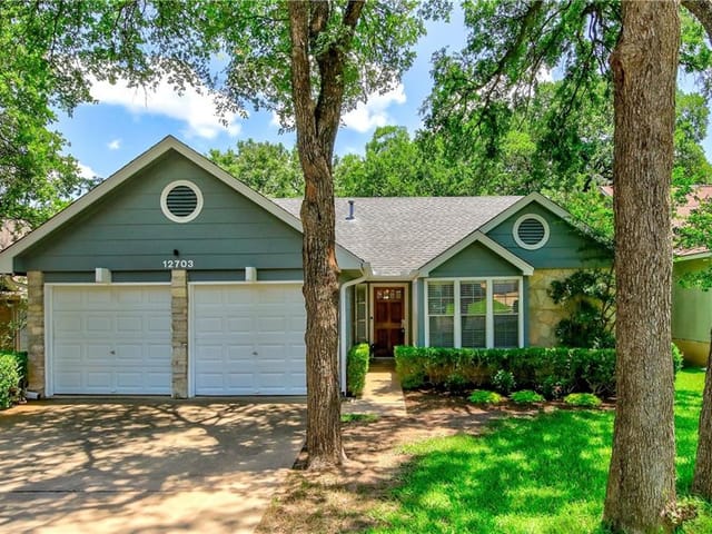 12703 Theriot Trl