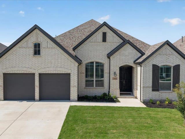 128 Lockhart DR