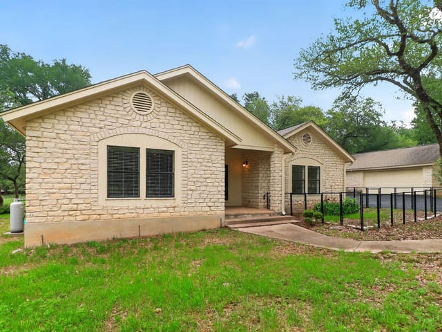128 Mockingbird Ln