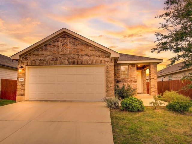 128 Outlaw DR