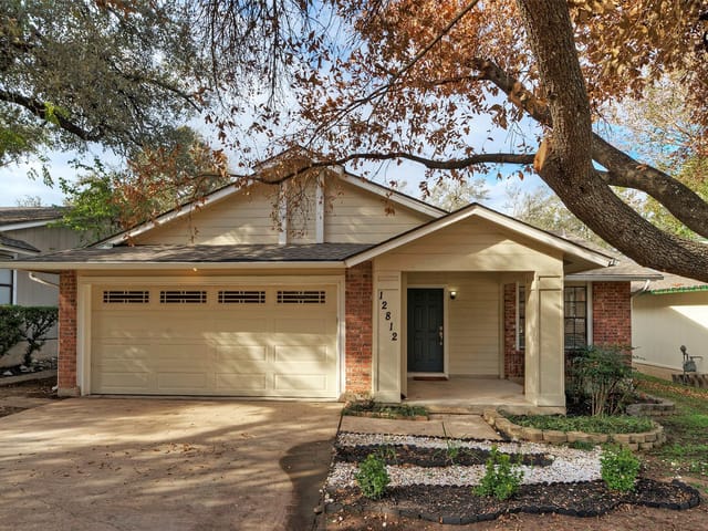12812 Carrera Dr