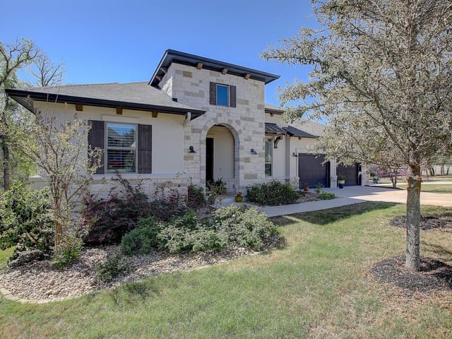 129 Hollytree Ct