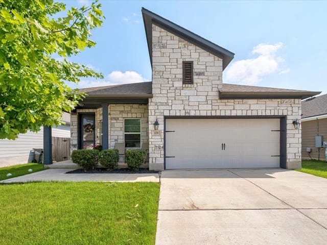 129 Lacey Oak Loop
