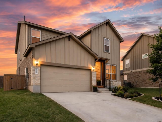 129 Purple Heart DR