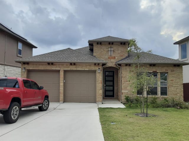 12900 Orihuela Dr