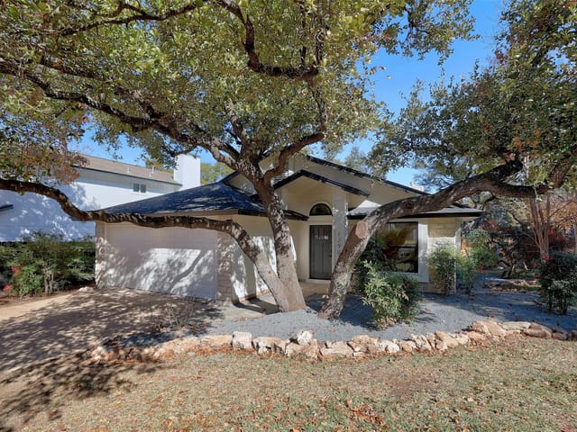 12903 Debarr Dr