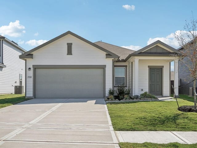 12909 Kentucky Warbler DR