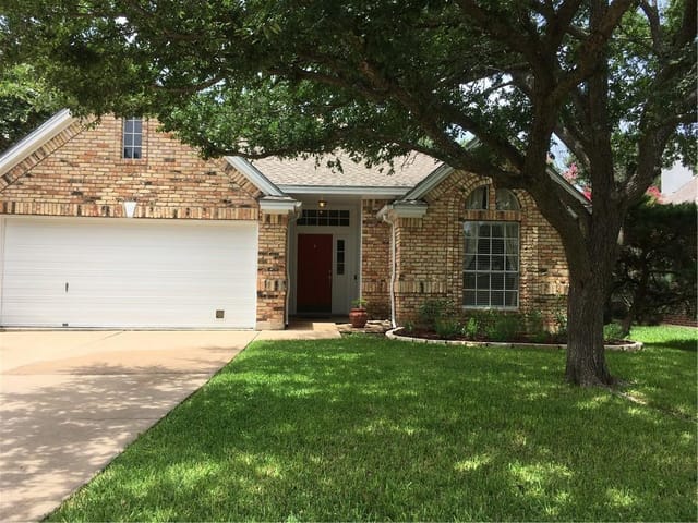 12912 Hunters Chase Dr
