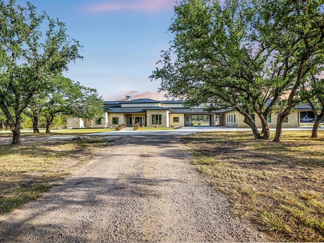 1295 Park Rd 4