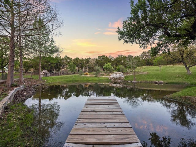 13 Carriage House Ln