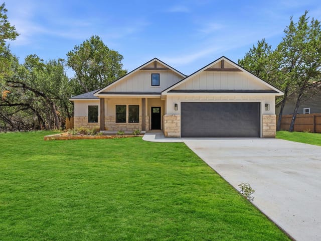 13 Country Place DR